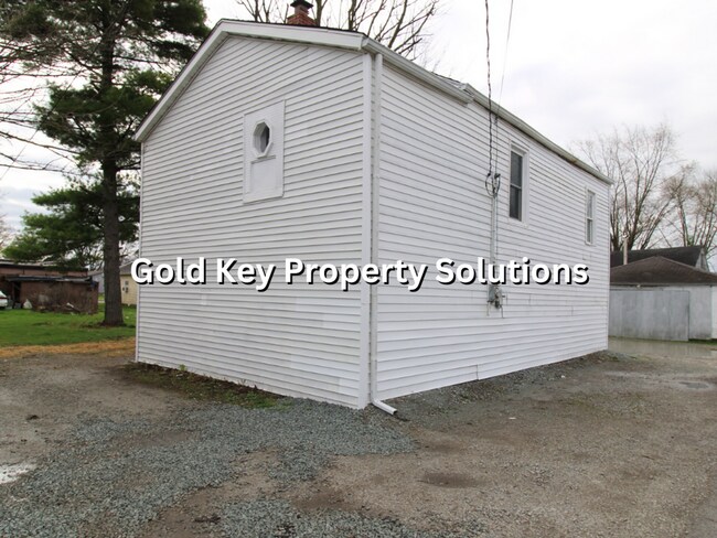 Building Photo - 2633 Main St