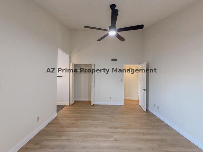 Building Photo - 7829 N 21st Ln