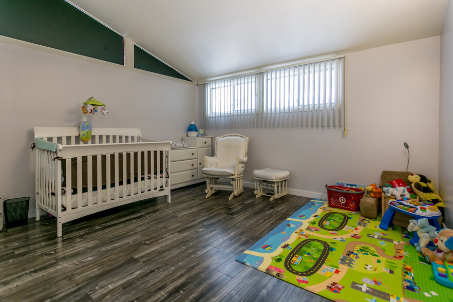 Building Photo - 6345 Jumilla Ave