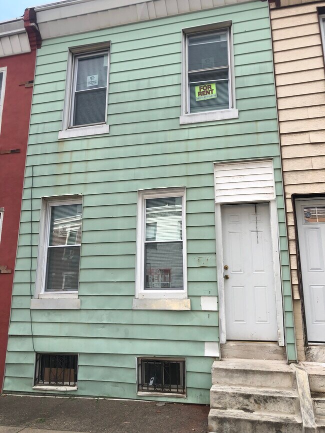 Building Photo - 1838 E Wensley St