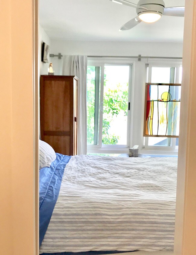 Building Photo - 1319 Alpine Ave