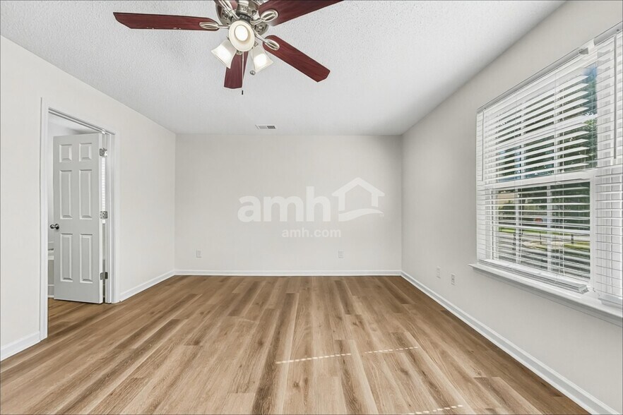 Building Photo - 1308 Crestfield Ct