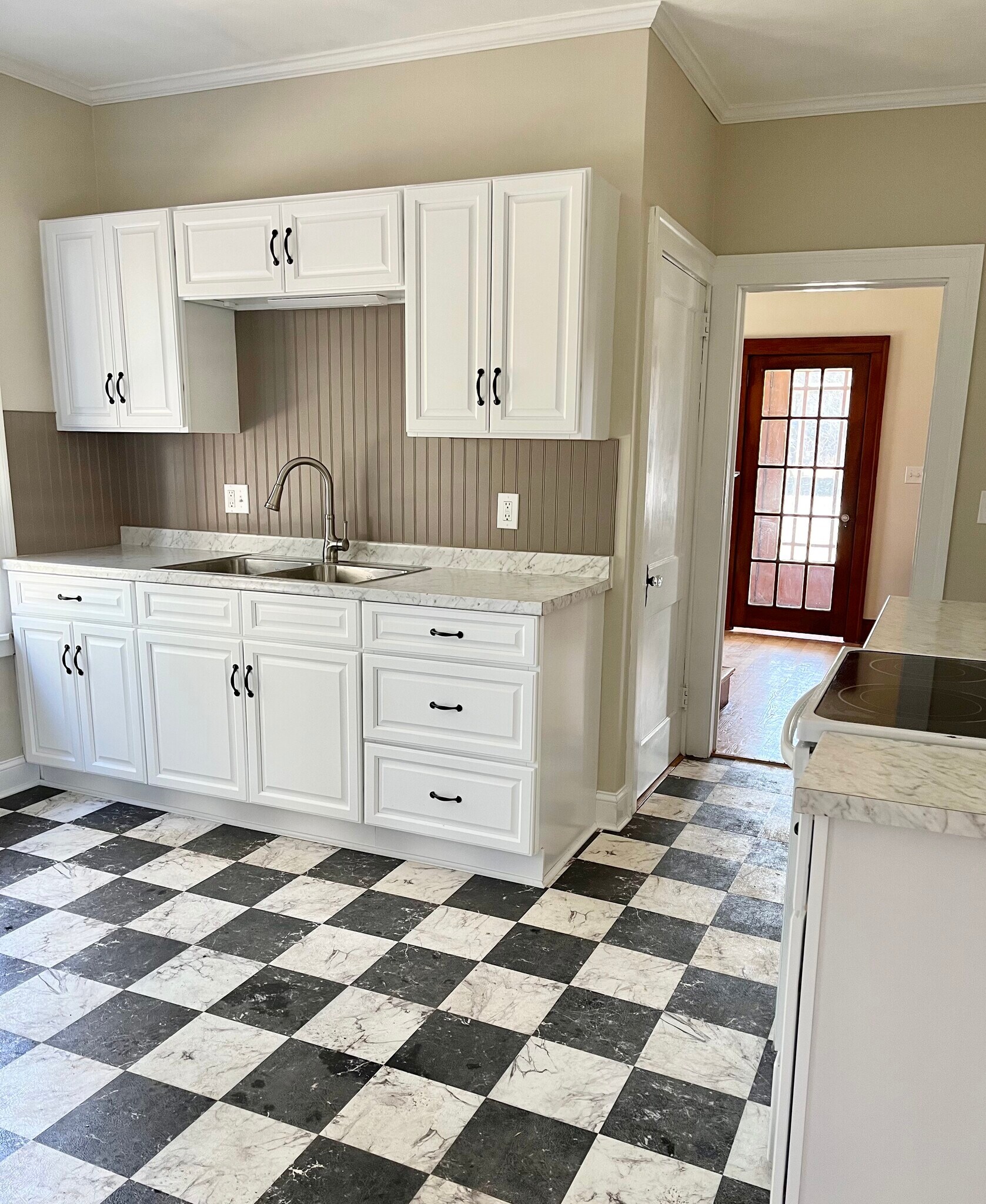 Kitchen - 1465 Main St