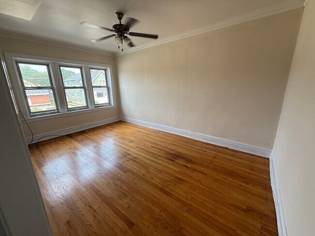 Building Photo - 7437 Randolph St