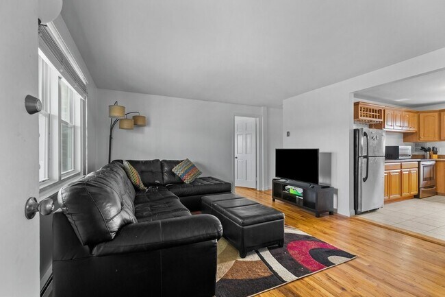 Building Photo - 70 Carroll Ave