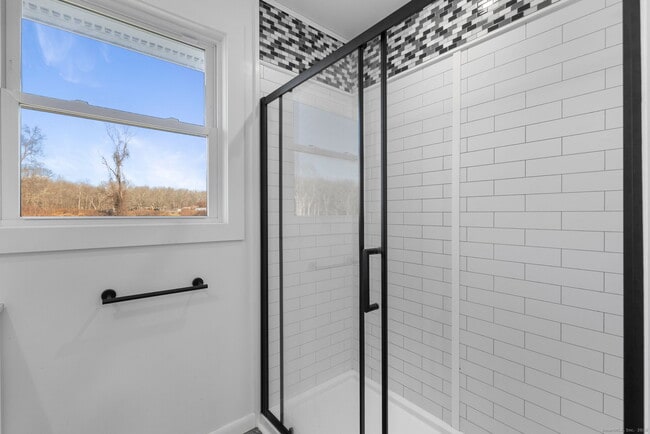 Building Photo - 475 Parum Rd