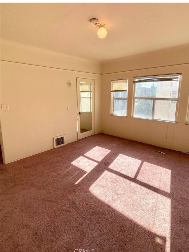 Bedroom 2 - 5314 W 8th St