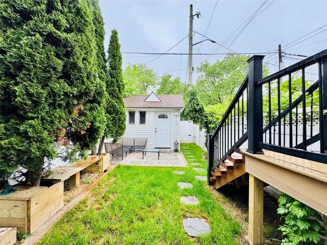 Building Photo - 79-58 78th Ave