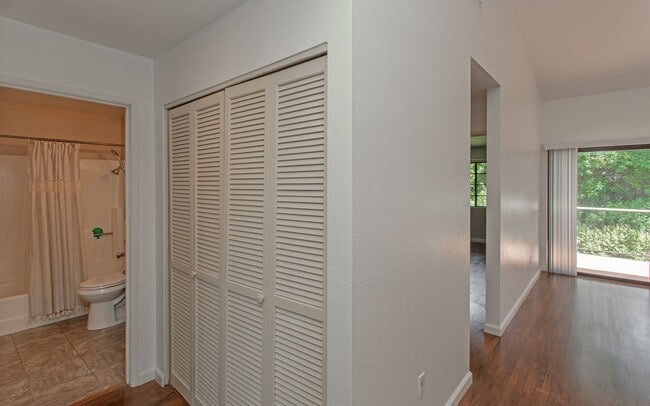 Building Photo - The Villas of Calavera Hills upstairs 2 Bd...
