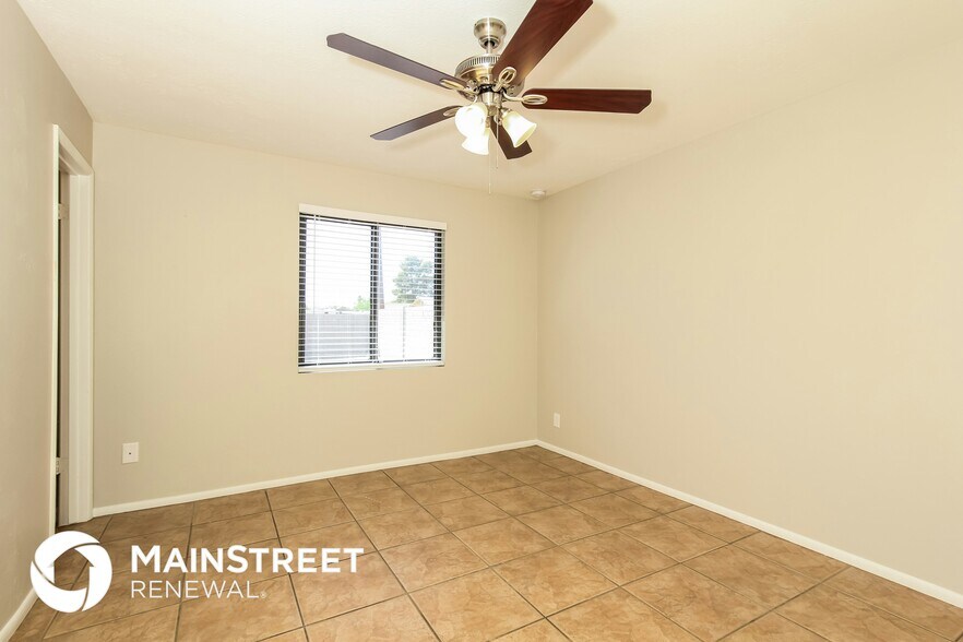 Building Photo - 7540 N 35th Ave