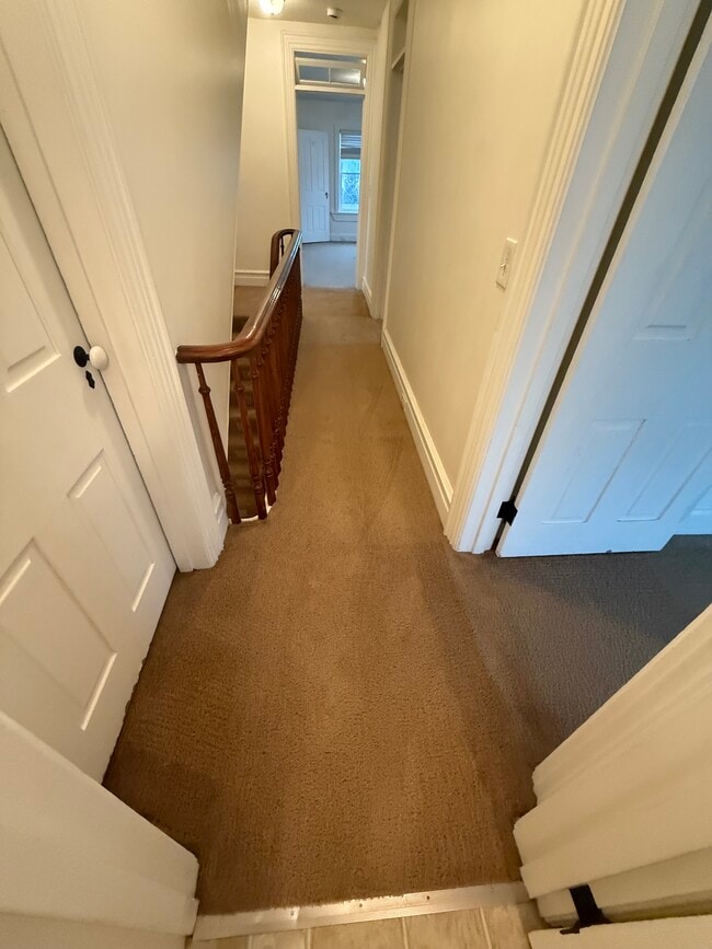 Building Photo - 125 Market St