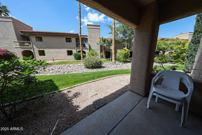 Building Photo - 9445 N 94th Pl