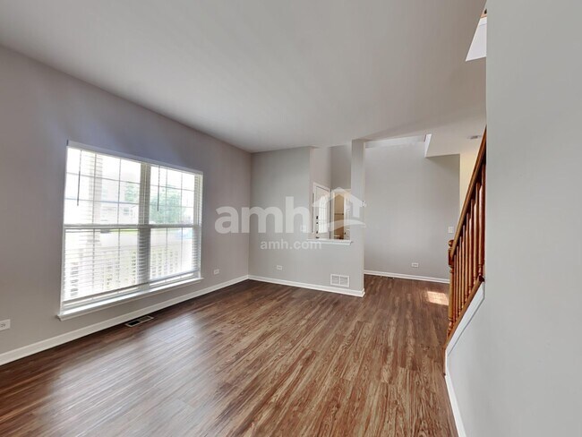 Building Photo - 214 Winding Trail