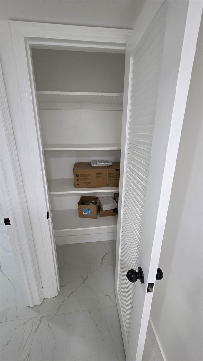 Building Photo - 5332 NW 18th St