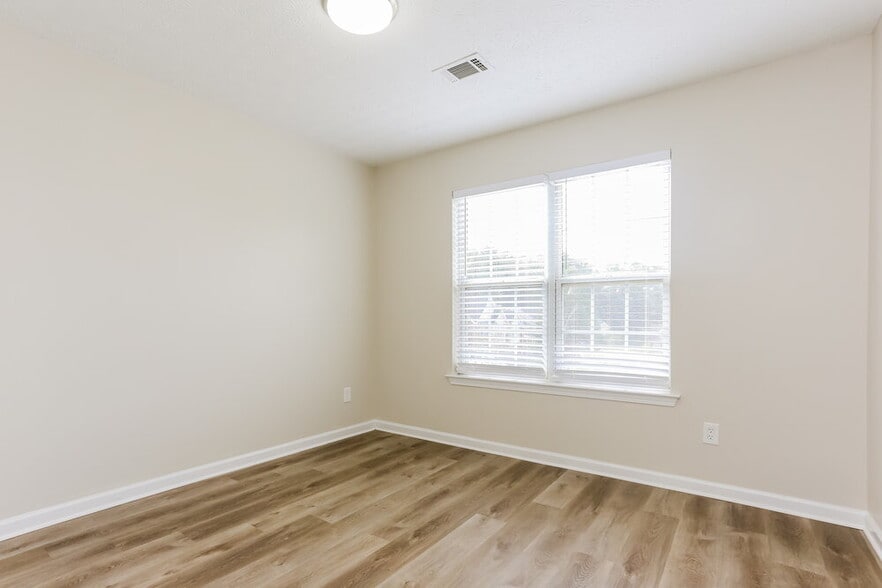 Building Photo - 2376 Carousel Park Dr