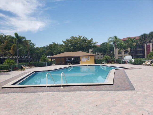 Building Photo - 13255 SW 7th Ct