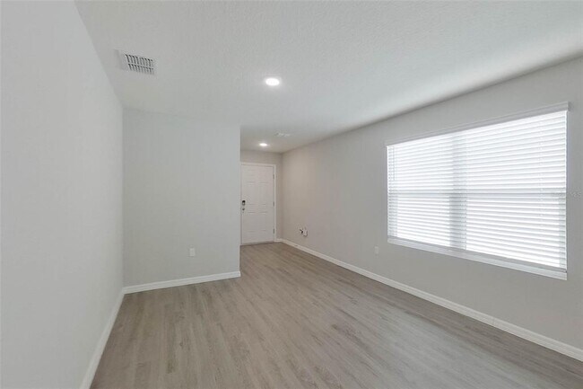 Building Photo - 8533 SW 43rd Ter