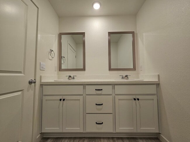 Building Photo - 8296 Whippersnapper Way