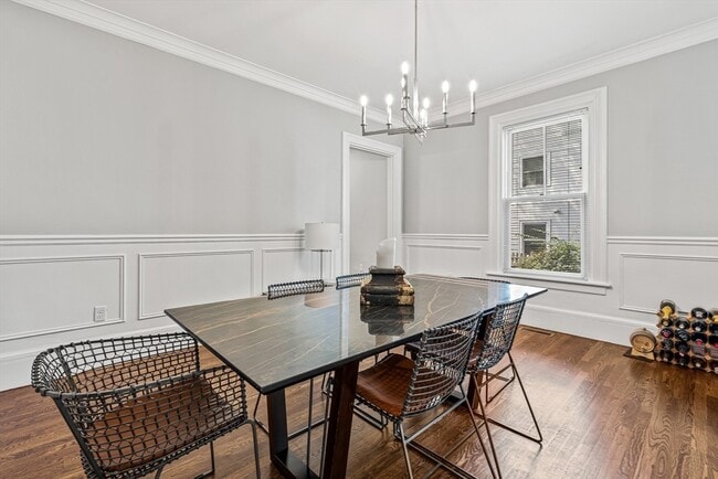 Building Photo - 65 Church St