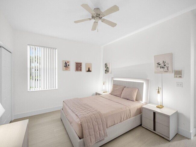 Building Photo - 9070 Cypress Hollow Dr