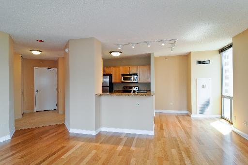 Building Photo - 222 N Columbus Dr