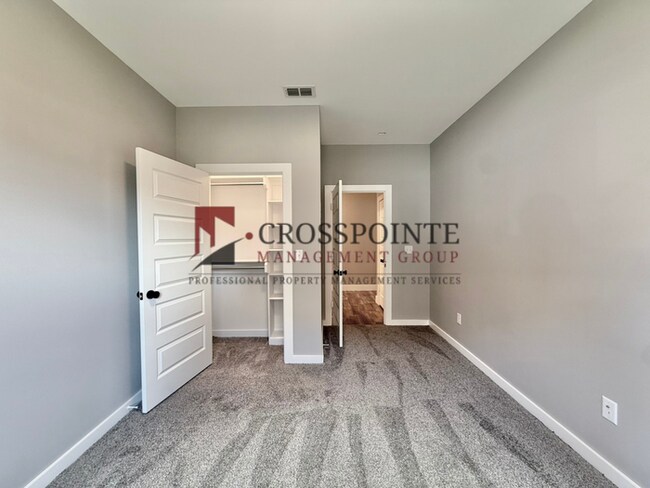 Building Photo - Spacious 4-Bedroom Home with 2.5 Bathrooms, 2-Car Garage & Fenced Yard