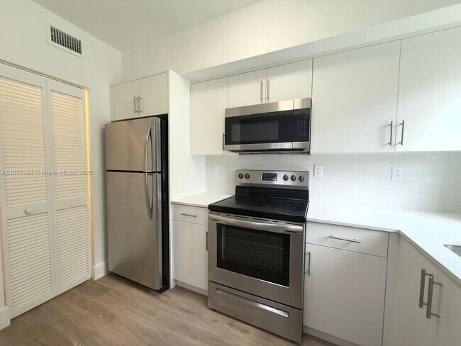 Building Photo - 424 NW 84th St