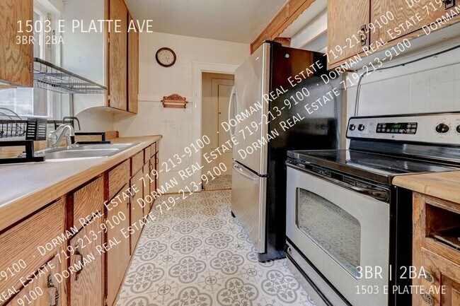 Building Photo - 1503 E Platte Ave
