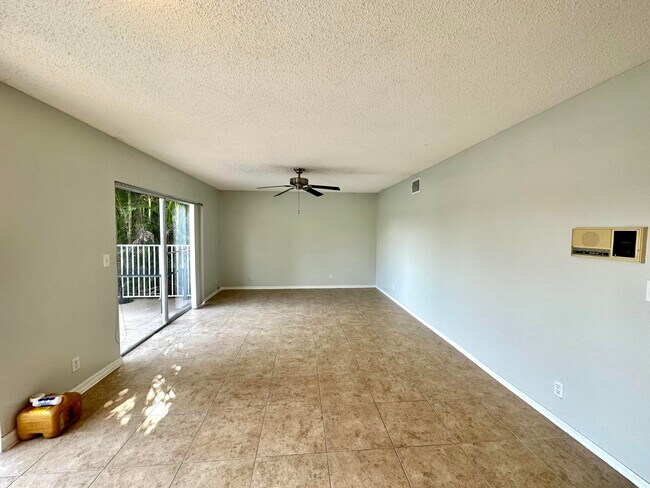 Building Photo - 2698 Linkside Dr