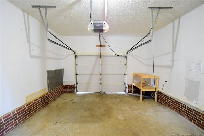 Building Photo - 540 Offing Dr