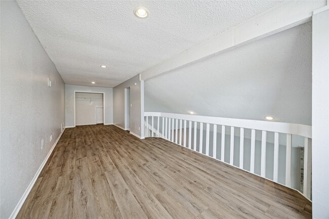 Building Photo - 13838 Beech Hollow Ln