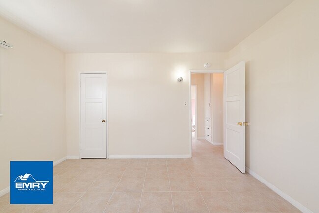 Building Photo - 11609 Lugo Park Ave