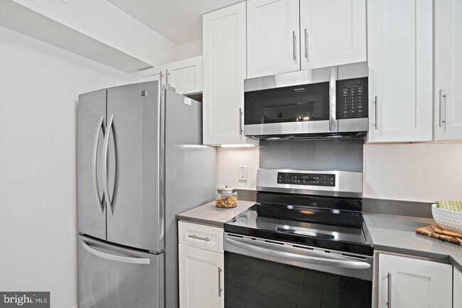 Building Photo - 3610 39th St NW
