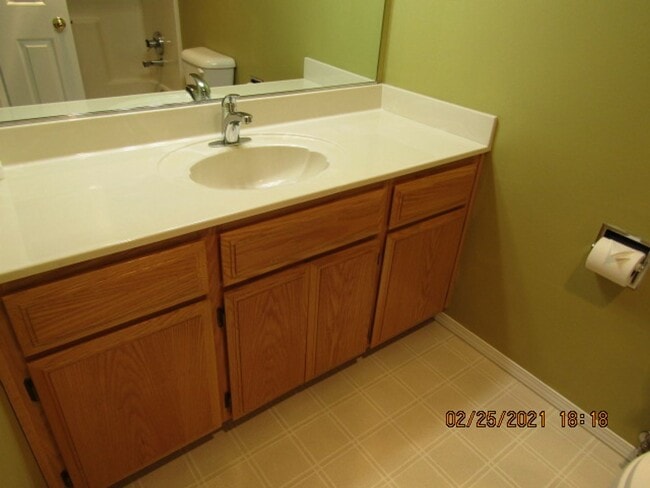 Building Photo - 3 bedroom 2 bathroom at the End of the cul-de-sac Home with RV Parking