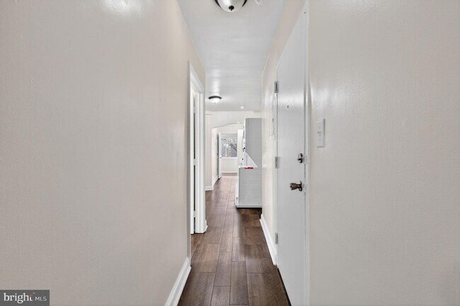 Building Photo - 3207 11th Pl SE