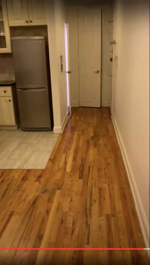 Building Photo - 414 E 10th St