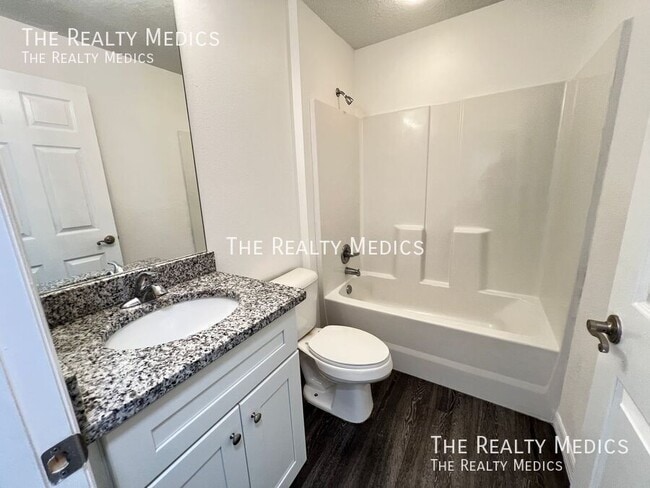 Building Photo - 125 Fisher Ct