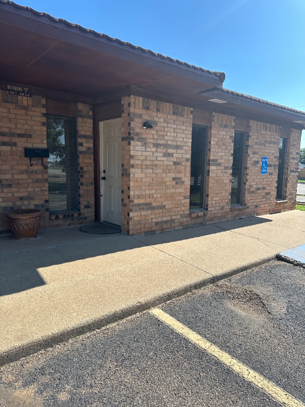 Building Photo - 4200 Ridgecrest Cir