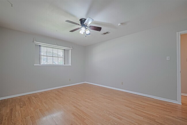 Building Photo - 3518 Rolling Green Ln