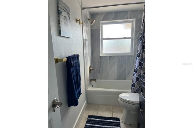 Building Photo - 345 Avenida Leona