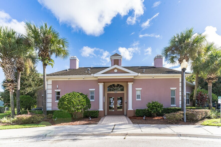 Building Photo - 2468 Caravelle Cir