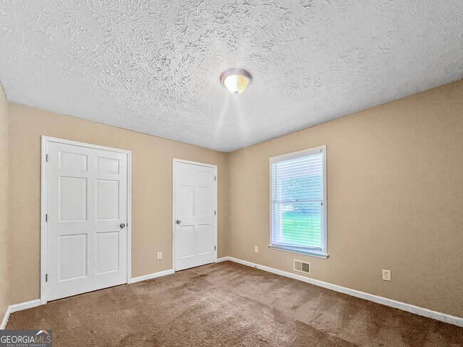 Building Photo - 4267 Trickum Rd