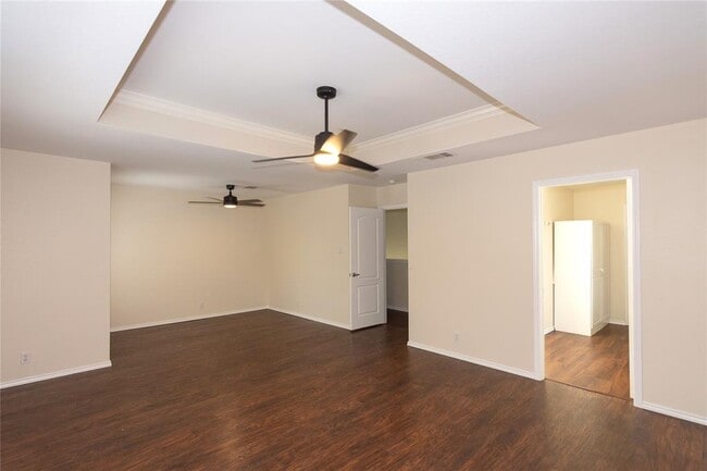 Building Photo - 1711 Lloydminister Way