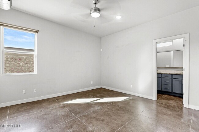 Building Photo - 14808 Harry Flournoy
