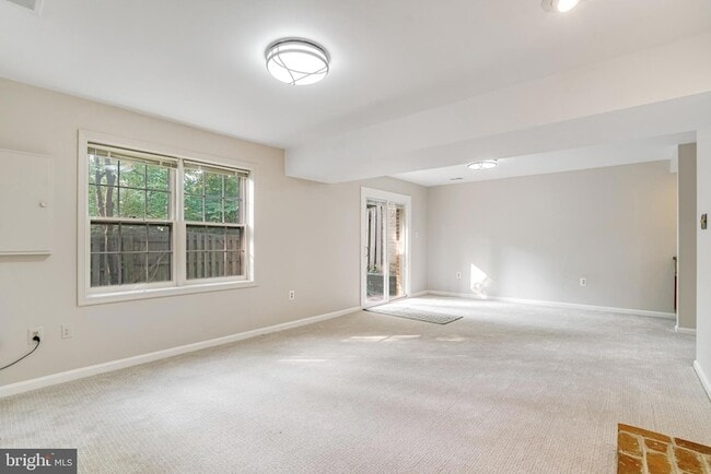 Building Photo - 2131 Kings Mill Ct