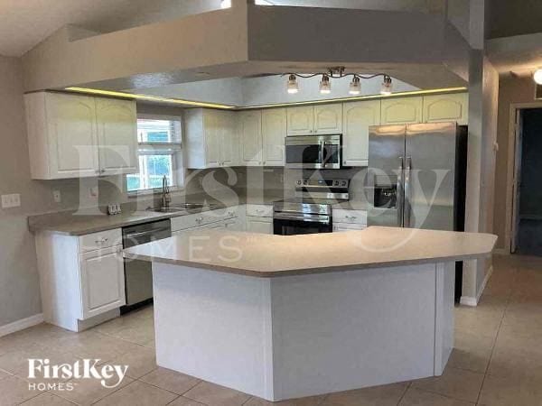 Building Photo - 408 SE 4th Terrace