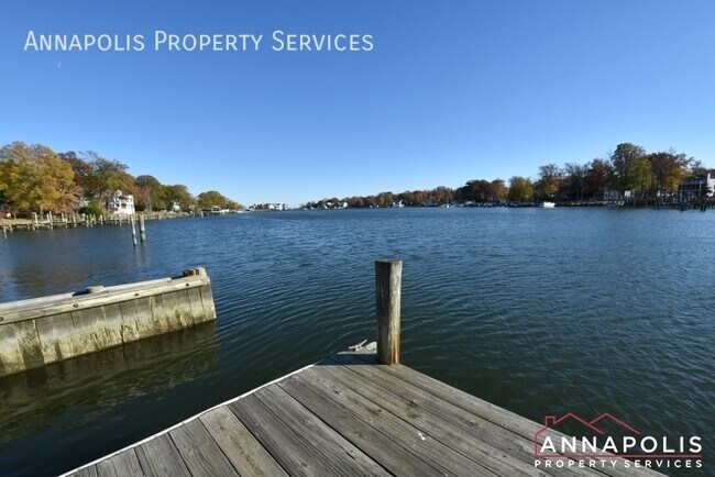 Building Photo - 1200 Bay Highlands Dr