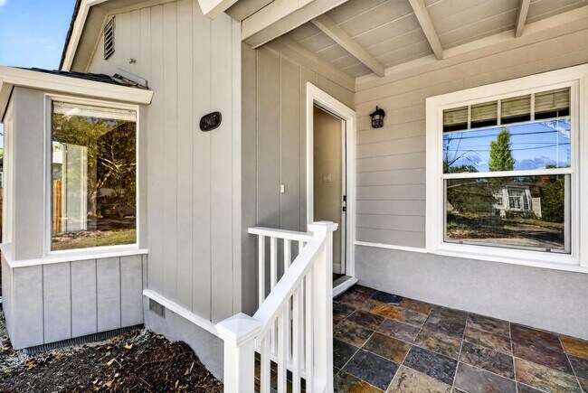 Building Photo - 2907 Eccleston Ave