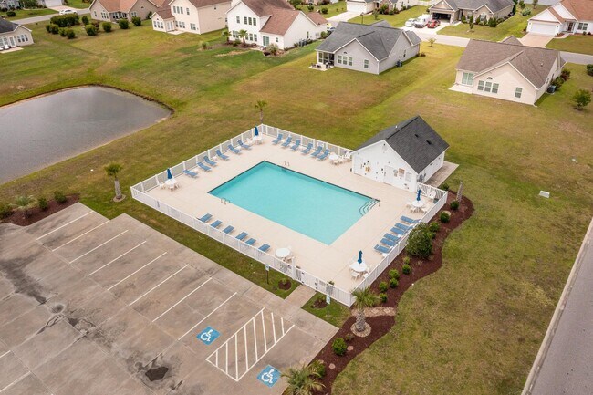 Building Photo - 343 Camrose Wy