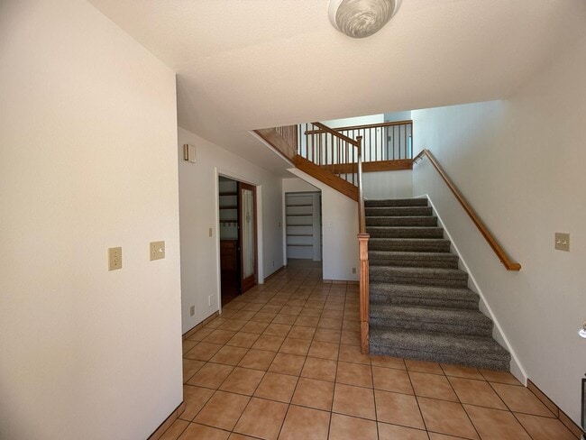 Building Photo - 1524 Los Osos Valley Rd